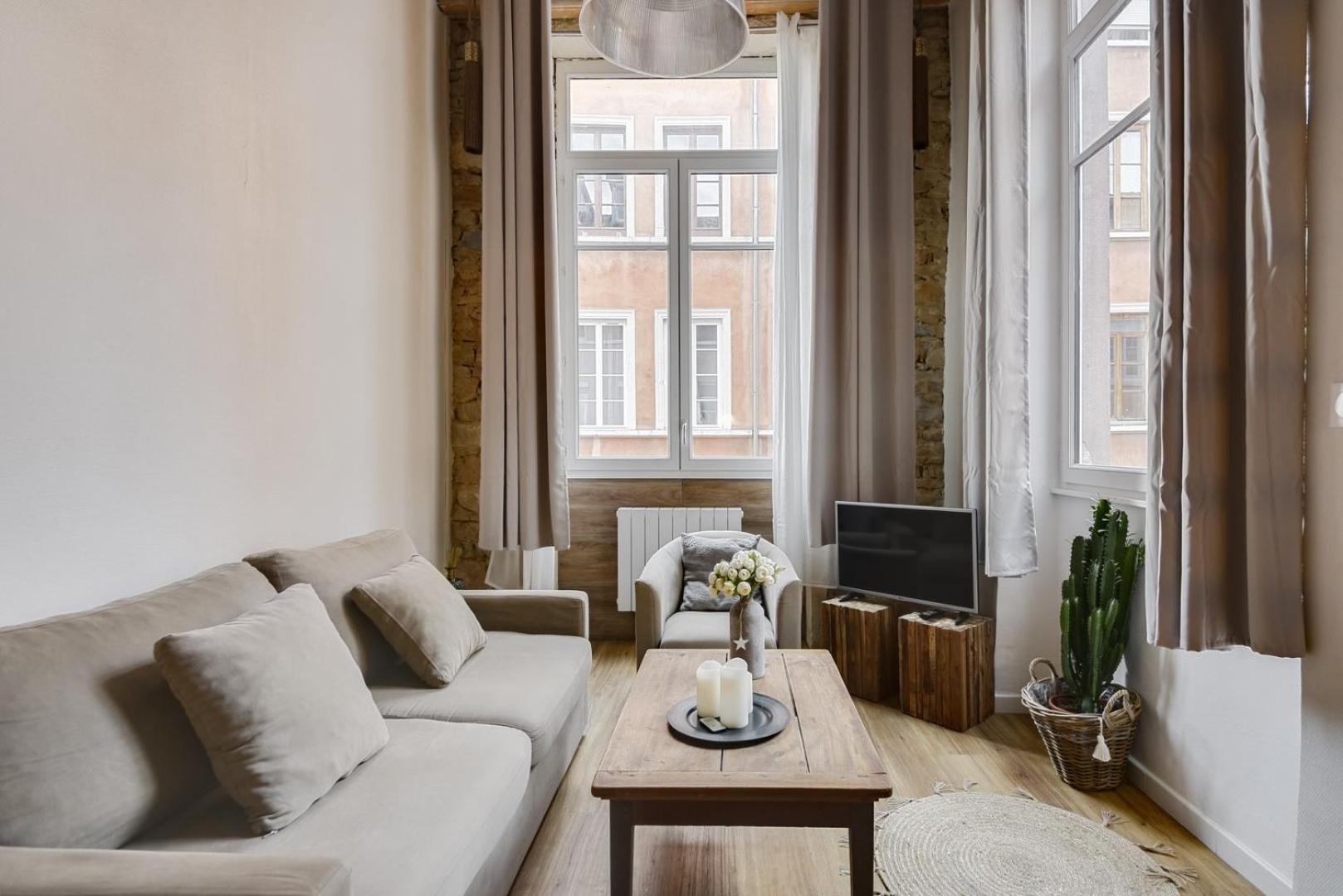Guestready - Magnificent Duplex Canut Hypercentre Лион Екстериор снимка