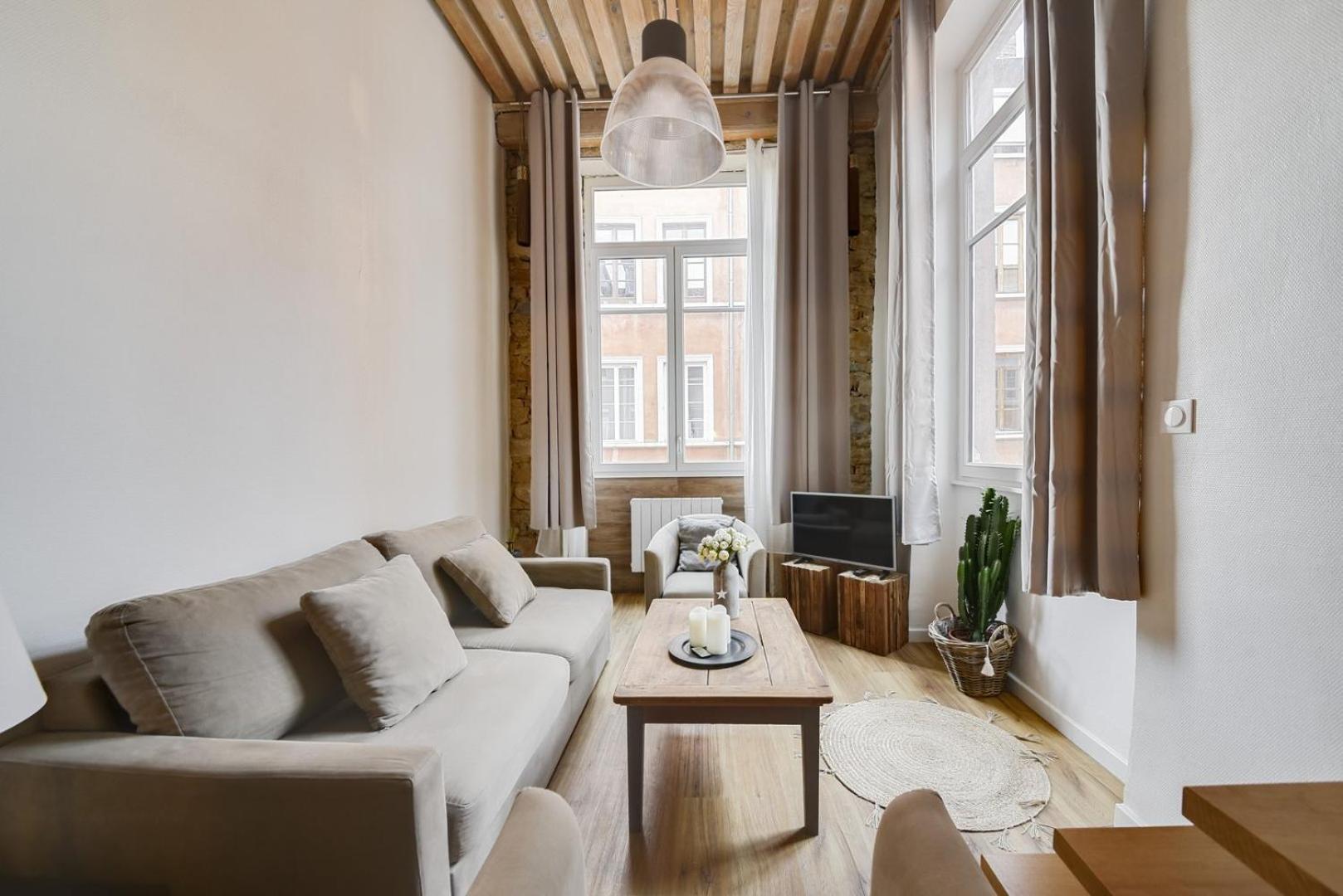 Guestready - Magnificent Duplex Canut Hypercentre Лион Екстериор снимка