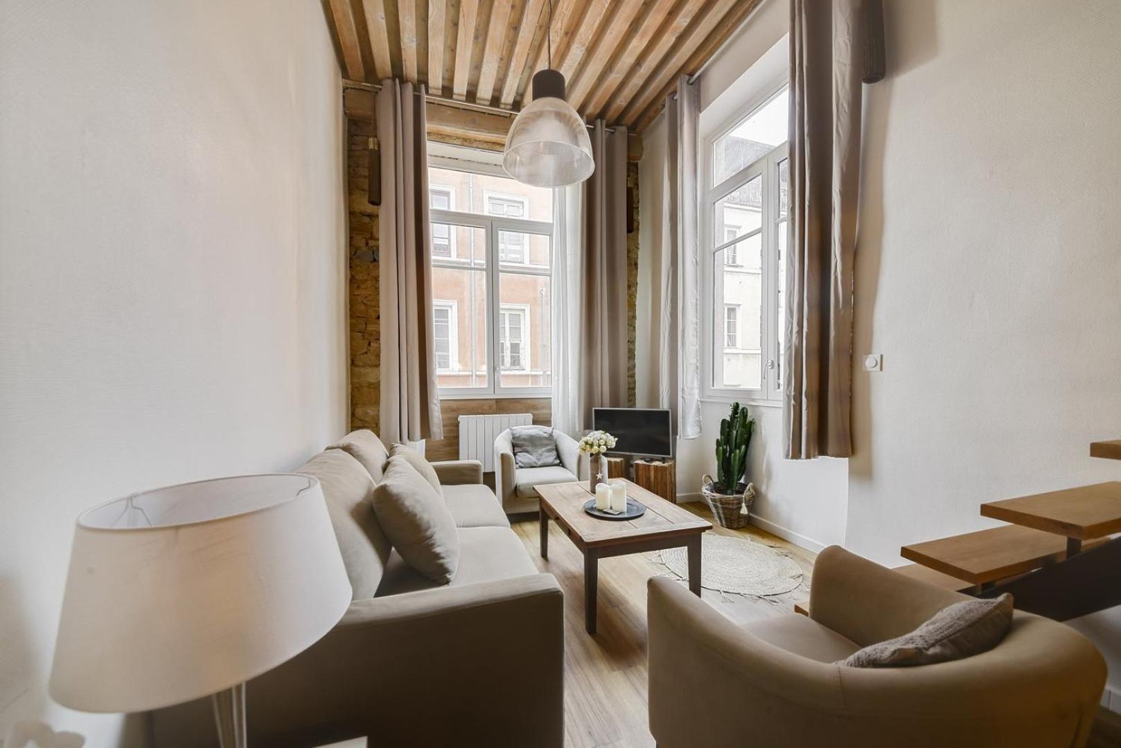 Guestready - Magnificent Duplex Canut Hypercentre Лион Екстериор снимка